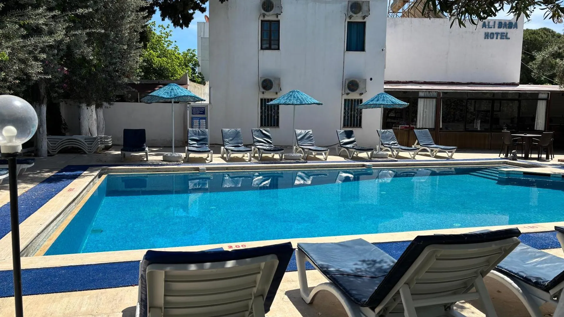 Ali Baba Hotel Guembet
